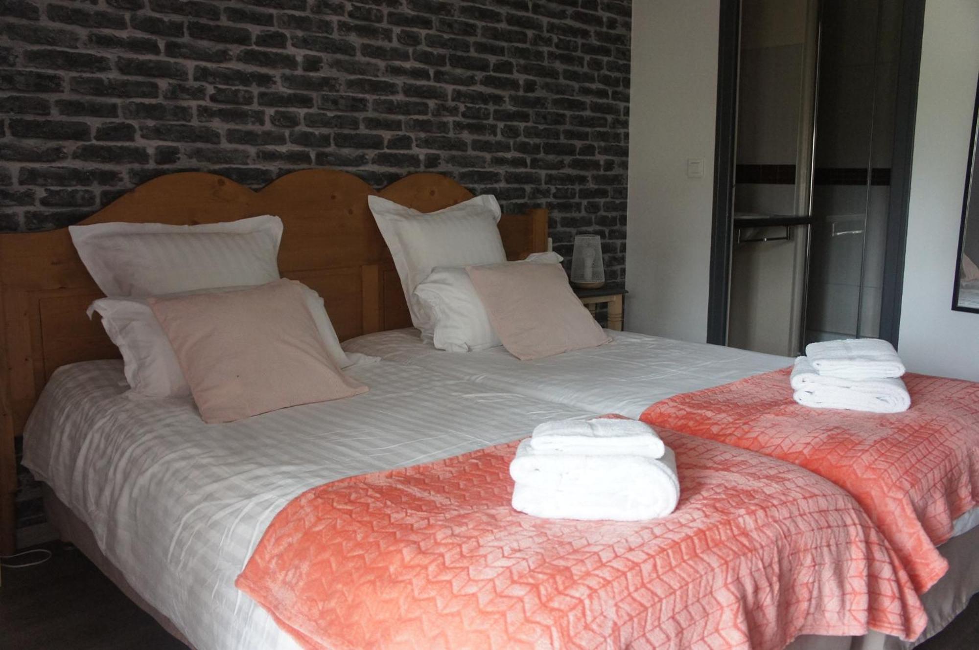 Logis Hotel Auberge De Cartassac Cressensac-Sarrazac 외부 사진
