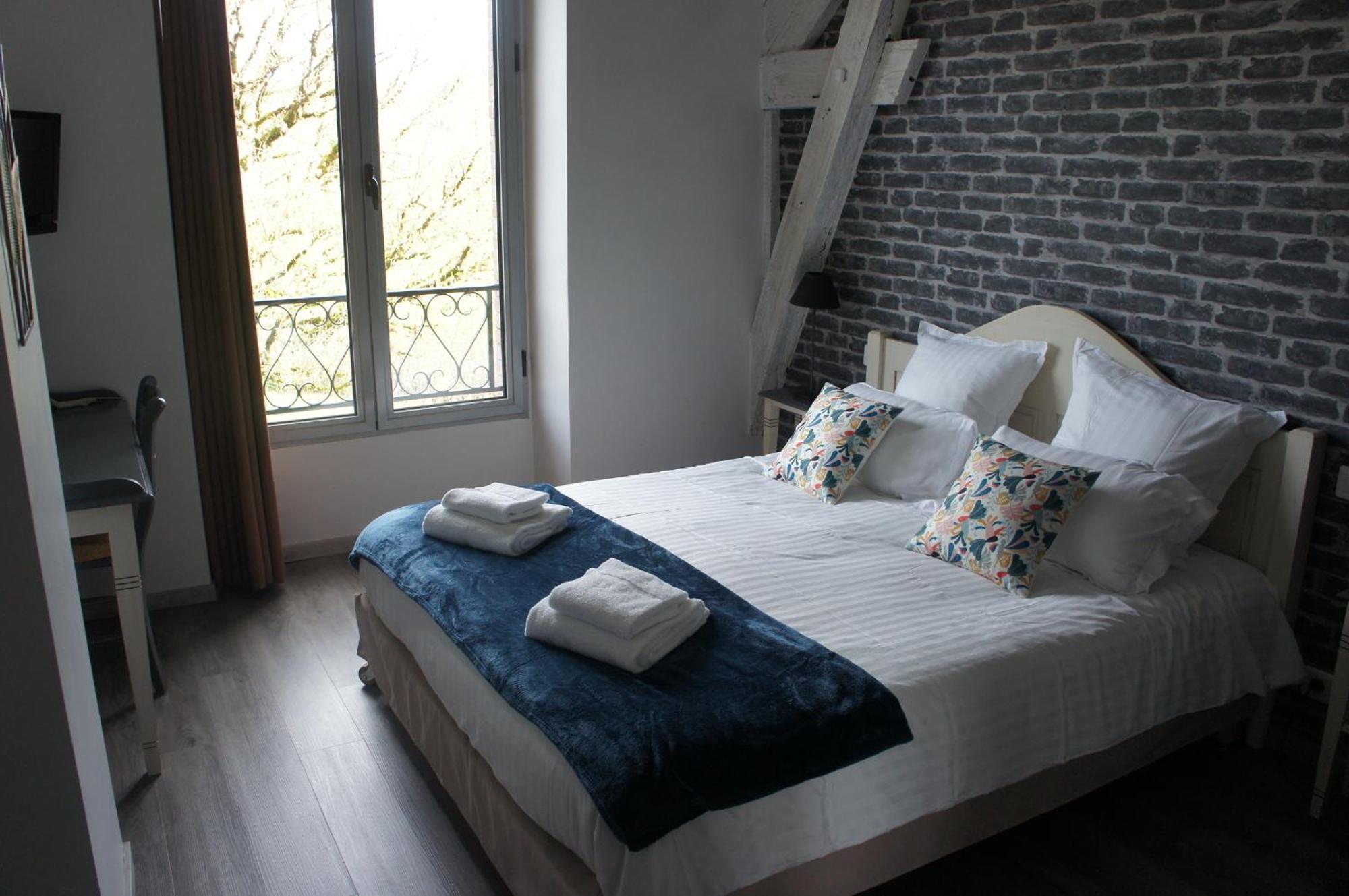 Logis Hotel Auberge De Cartassac Cressensac-Sarrazac 외부 사진