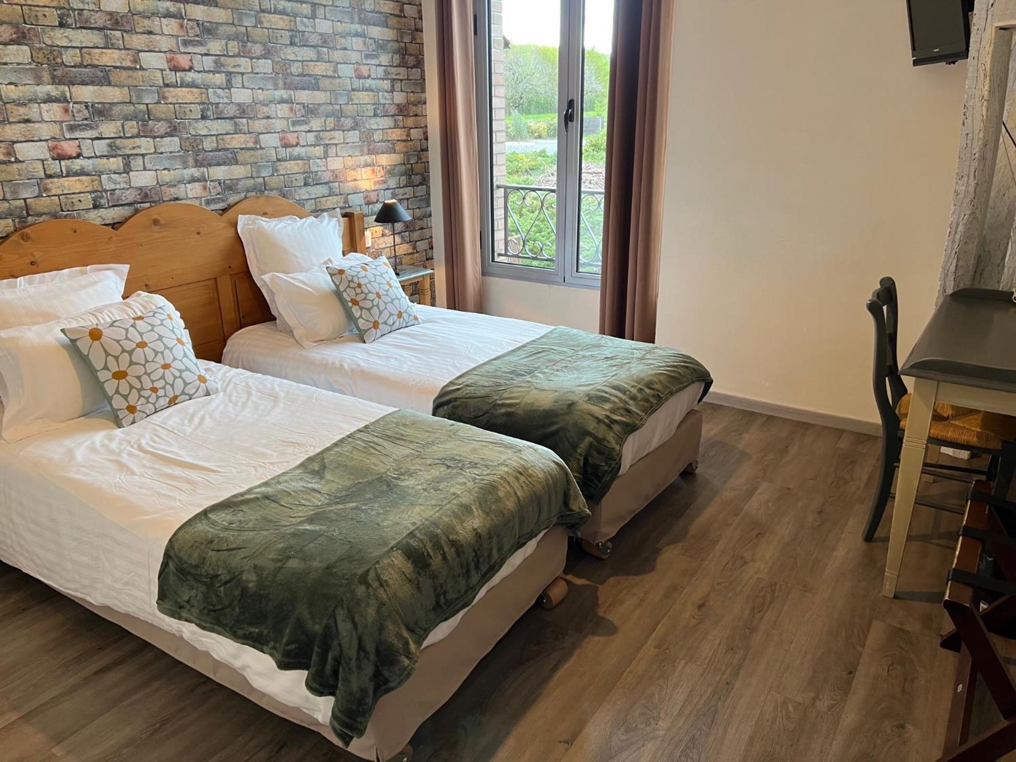 Logis Hotel Auberge De Cartassac Cressensac-Sarrazac 외부 사진