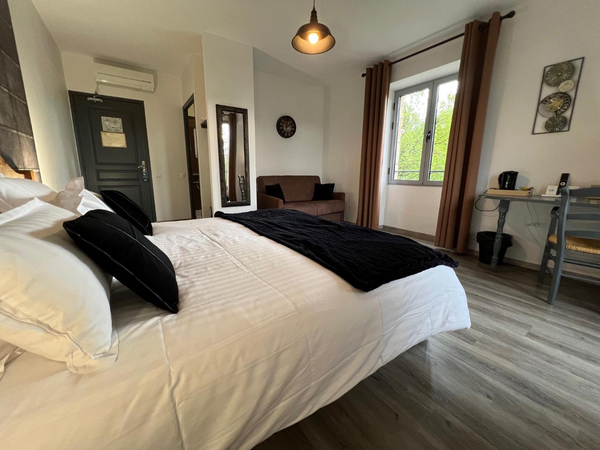 Logis Hotel Auberge De Cartassac Cressensac-Sarrazac 외부 사진